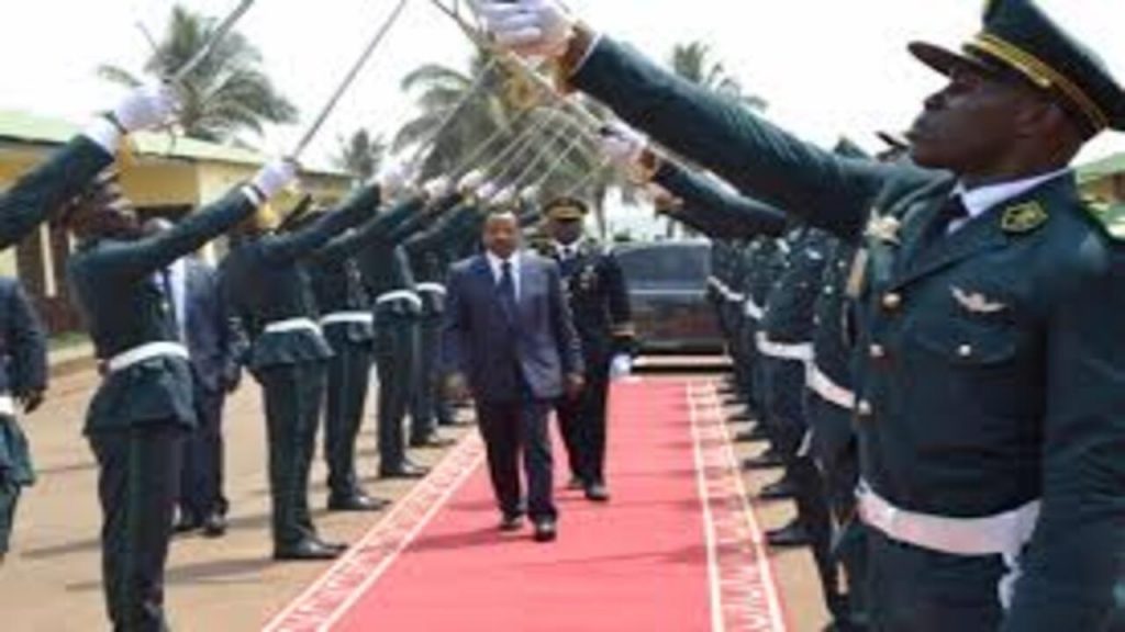 Cameroun 280 Gendarmes en route pour Bangui - RCA de faire honneur au drapeau