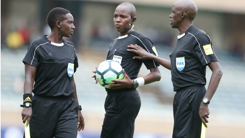 Des arbitres FIFA kenyans