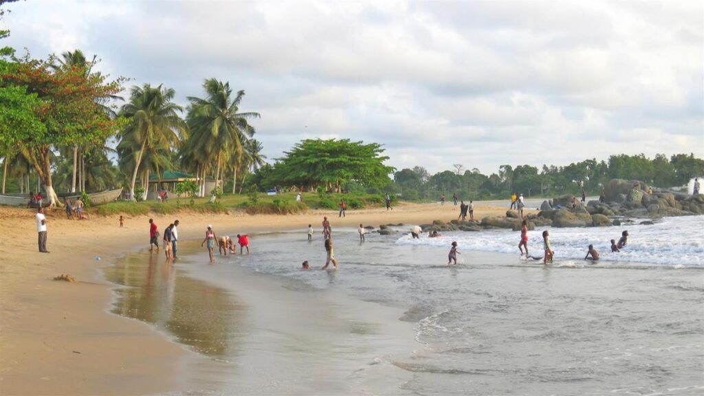 Plage de Kribi au Cameroun