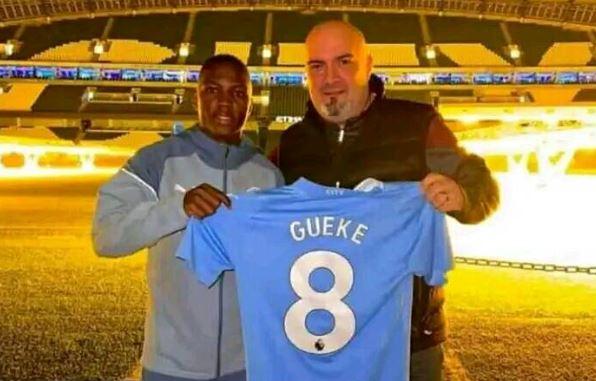 William Gueke réussit ses tests à Manchester City et intègre le centre de formation