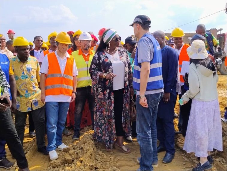 Douala le 26 mai 2024 - Ketcha Courtès sur le site du chantier de construction de la station de traitement des boues de vidange de Ngombè à Douala