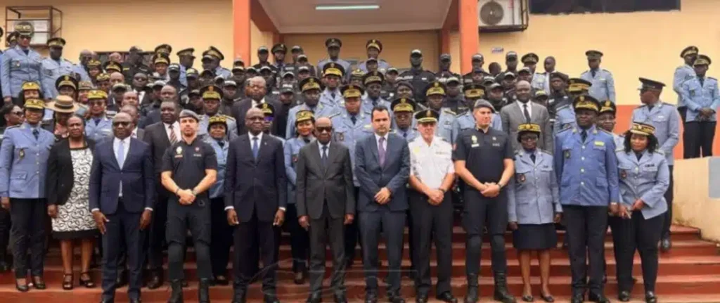 policiers camerounais en formation avec l’appui de l’Espagne